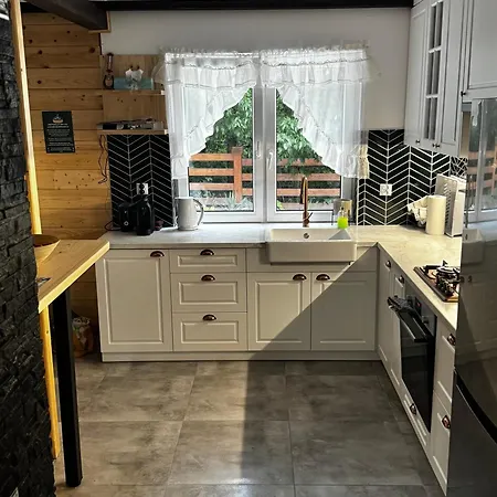 Pod Laskiem Domkinadbugiem Z Jaccuzzi W Zielonym Otoczeniu 150m Od Rzeki Dom wakacyjny Korczew